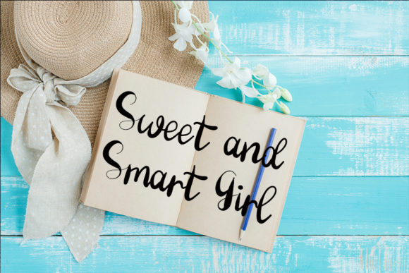 Hellenita-Fonts-7416315-2-580x387